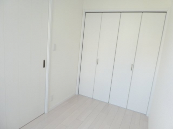 【寝室】