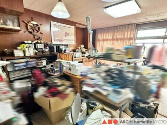 1階洋室12帖のお部屋