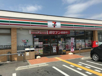 セブンイレブン西脇寺内店まで3870m