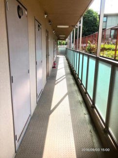 明るい廊下