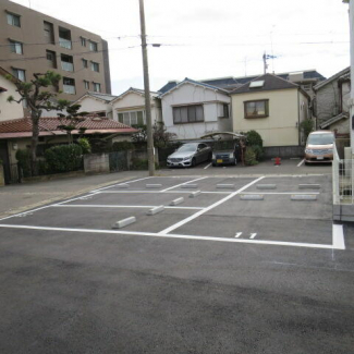 須磨千守駐車場　普通車枠の画像