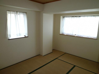 和室ならではの温かな和の空間で寛ぎの時間を過ごせます