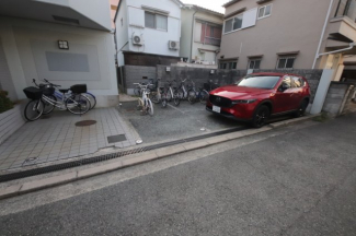 【駐車場】