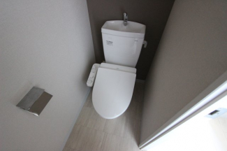 シンプルで使いやすいトイレです