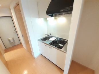 コンパクトなキッチンで掃除もラクラク