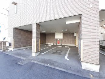 駐車場に車を止められます