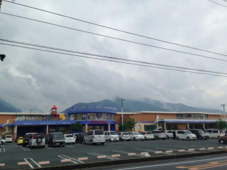 マルナカ新居浜本店まで356m