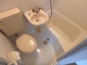 コンパクトで使いやすいお風呂です