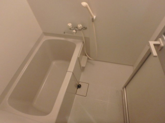 落ち着いた空間のお風呂です