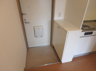 毎日通る玄関はこちらです
