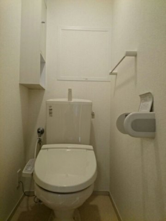 ゆったりとした空間のトイレです