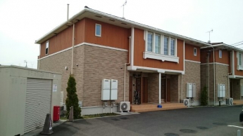 落ち着いた雰囲気の外観です