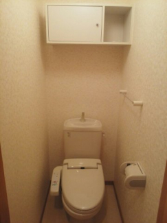 ゆったりとした空間のトイレです