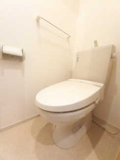 清潔感のあるトイレです