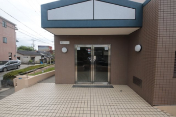 毎日通るエントランスはこのようになっています