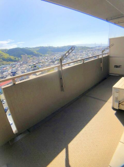 新居浜市西の土居町１丁目のマンションの画像