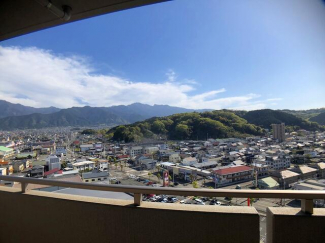 新居浜市西の土居町１丁目のマンションの画像
