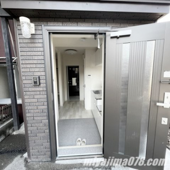 【玄関】
