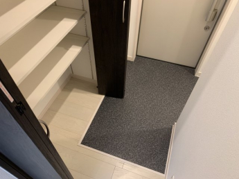 【玄関】