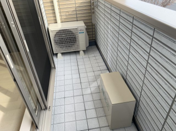 【バルコニー】