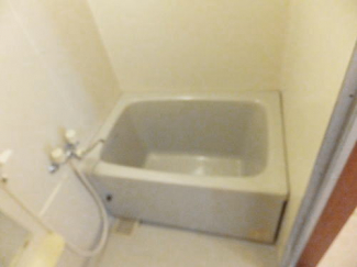コンパクトで使いやすいお風呂