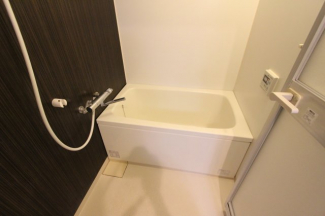 コンパクトで使いやすいお風呂です