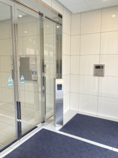 【エントランス】