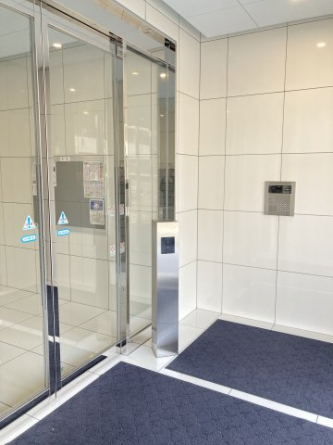 【エントランス】