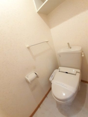 シンプルで使いやすいトイレです