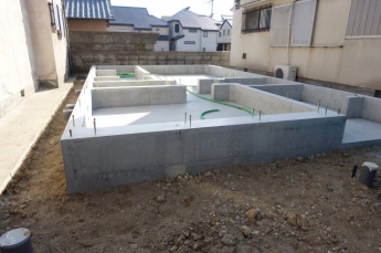耐震等級３の建物を支える鉄筋コンクリートベタ基礎