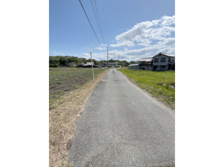 【前面道路含む現地写真】