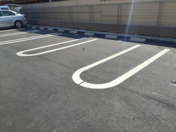 【駐車場】