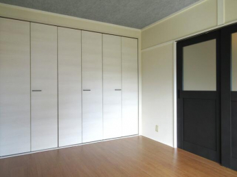 洋室（６．０帖）