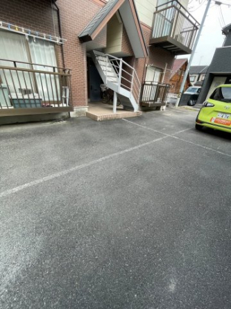 【駐車場】