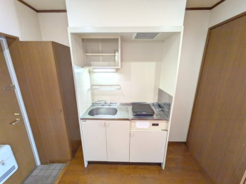 ★コンパクトなキッチンです。