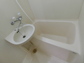 ★お風呂で日々の疲れを落としましょう。