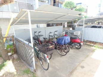 駐輪場です