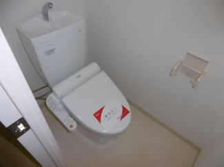 清潔感のあるトイレです
