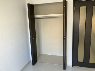 個人の部屋や寝室として使える洋室です