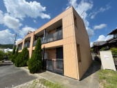 丹波市氷上町石生のアパートの画像