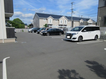 【駐車場】