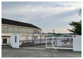 三木市立自由が丘東小学校まで3197m