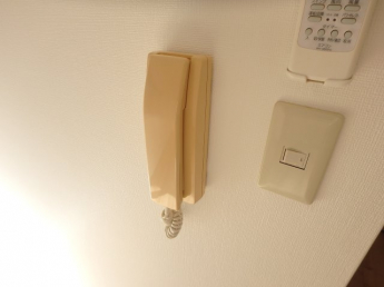 インターホン