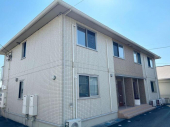 松山市南吉田町のアパートの画像