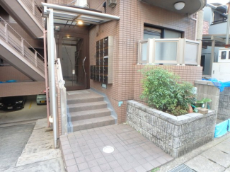 【エントランス】