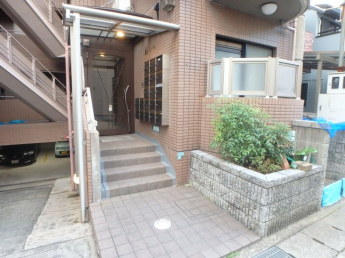 【エントランス】