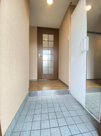 【玄関】