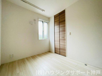 【寝室】