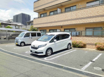 駐車スペースもあります