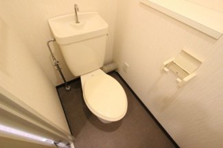 清潔感のあるトイレです